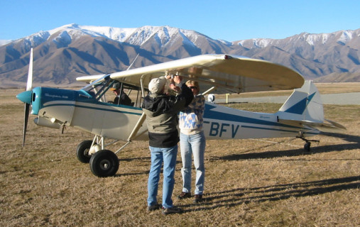 Elizabeth and Mike Todd installing CuSonde instrument on aircraft in New Zealand